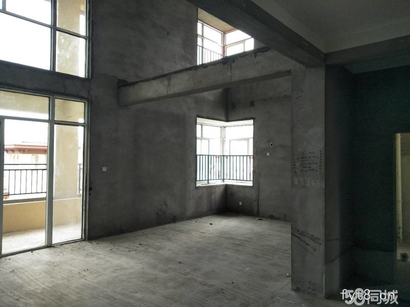 枫语墅 洋房复试 超好户型 挑高客厅 新小区环境好 业主急售